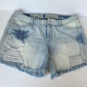 Rewash Distressed‎ Light Blue Jean Shorts with Floral Embroidery